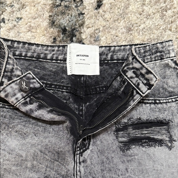 One Teaspoon Shorts Black Acid Wash Jean - Picture 10 of 15